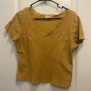 Yellow waffle lace tee